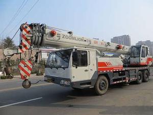 求购时间：2018.7.31
求购信息：20吨或25吨吊车一台
品牌要求：中联吊车
吨位要求：20吨或25吨都行
操作形式：液控
车型：5节臂            
价格区间：从优
出厂时间:2017年-至今
发动机要求：国五
车况要求：无重大事故，外观良好
付款情况：全款购车
其他要求：手续齐全，能够过户上保险